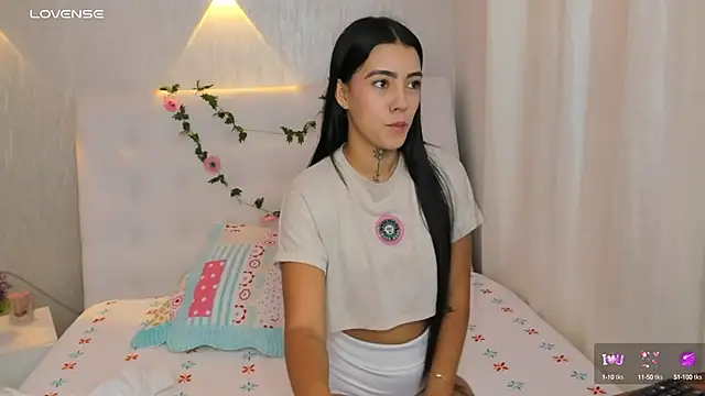 miagomezweb1 online show from 21, 3, 2025