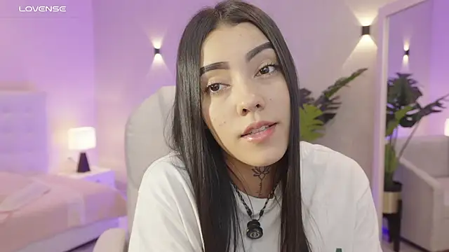 miagomezweb1 online show from 25, 9, 2025