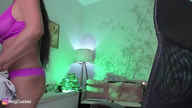 megan castiel online show from 27, 6, 2026