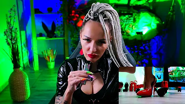 MonicaMaxwel online show from 17, 3, 2025