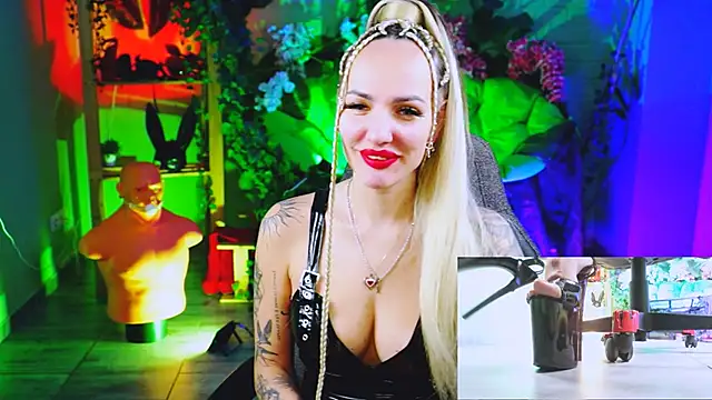 Snapshot of MonicaMaxwel chatting on 13, 2, 2026 MonicaMaxwel online show from 13, 2, 2026