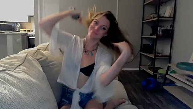 molly witha chance online show from 8, 3, 2025