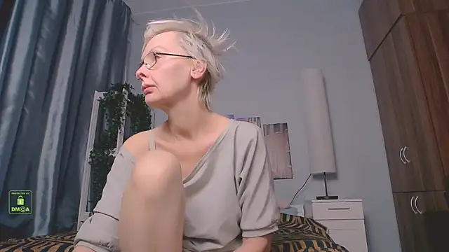 HelgaHimmell online show from 11, 2, 2025