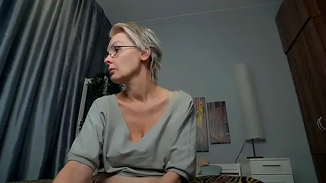 HelgaHimmell online show from 17, 3, 2025