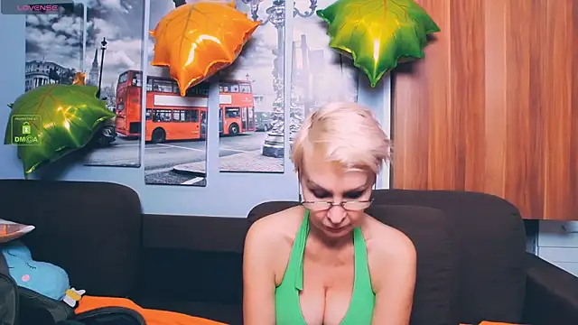 HelgaHimmell online show from 12, 11, 2025