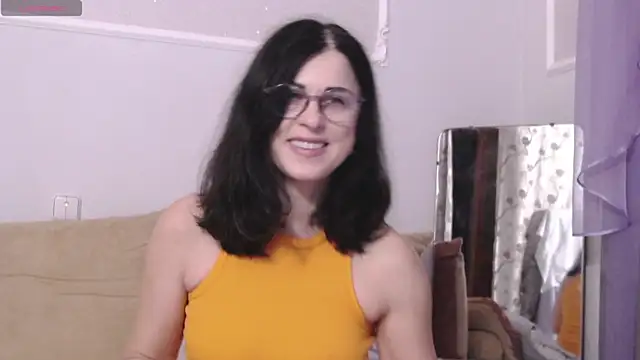 Snapshot of MonicaMelano chatting on 11, 11, 2025 MonicaMelano online show from 11, 11, 2025