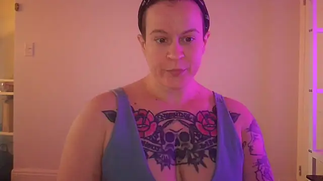 Snapshot of quinnmariexo chatting on 13, 2, 2026 quinnmariexo online show from 13, 2, 2026