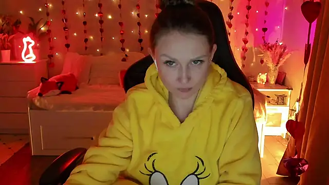 desperatehousewife   online show from 6, 2, 2025