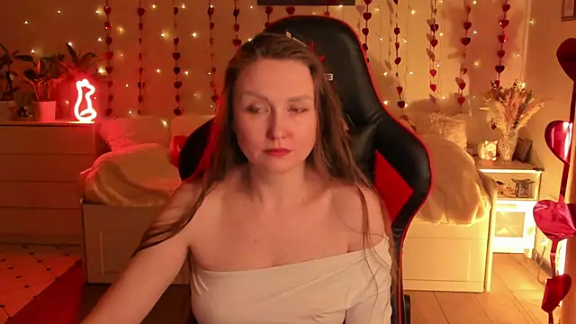 desperatehousewife   online show from 16, 2, 2025