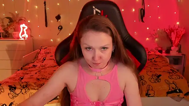 desperatehousewife   online show from 20, 9, 2025