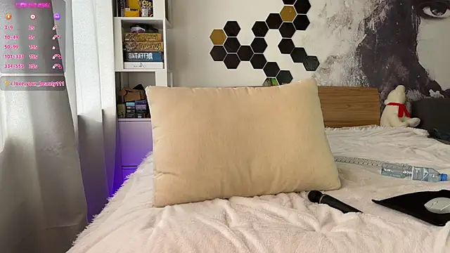 LinaWitch online show from 15, 3, 2025