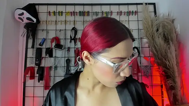 charrlotte quinn online show from 28, 11, 2025