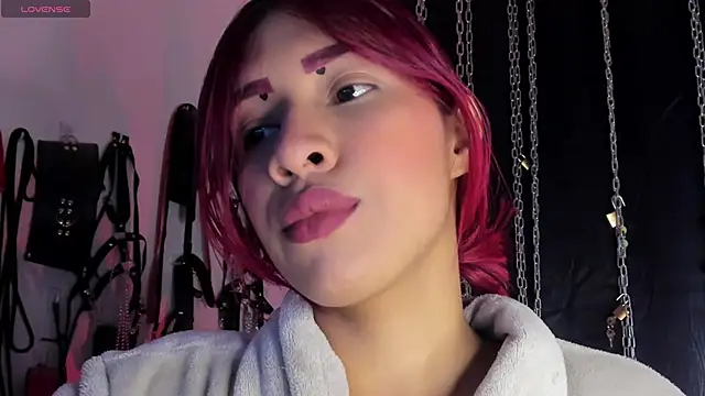 charrlotte quinn online show from 4, 6, 2026