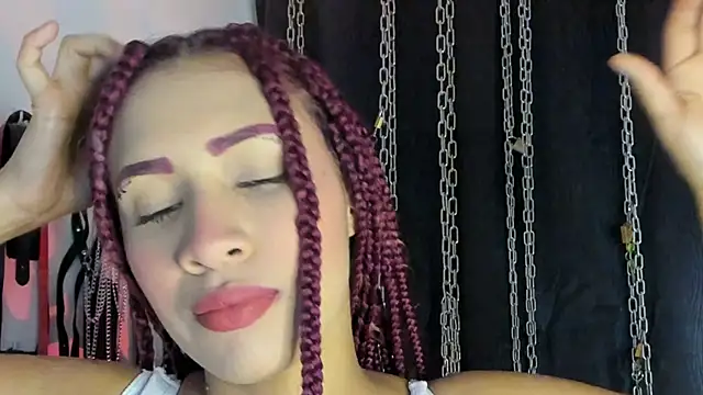 Snapshot of charrlotte_quinn chatting on 14, 7, 2026 charrlotte quinn online show from 14, 7, 2026