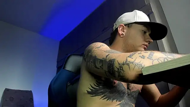 male pussy online show from 22, 12, 2025