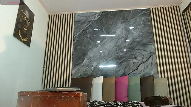 PriscilaRainbow online show from 1, 2, 2025