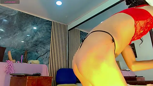 PriscilaRainbow online show from 6, 3, 2025