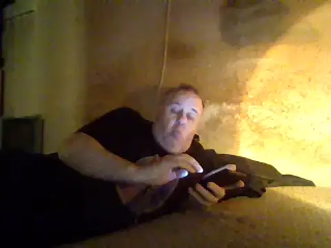 Nightshade7712 online show from 26, 2, 2025