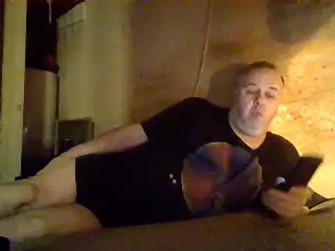 Nightshade7712 online show from 28, 2, 2025