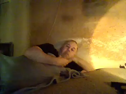 Nightshade7712 online show from 9, 3, 2025