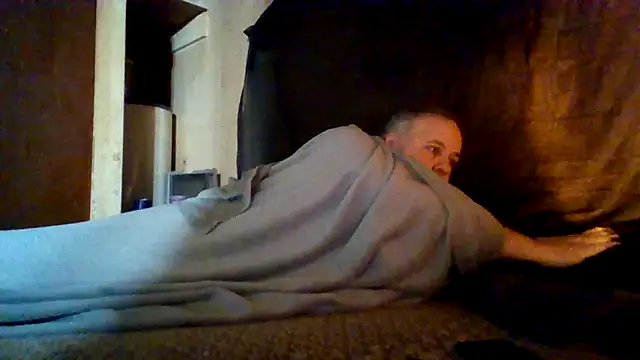 Nightshade7712 online show from 28, 11, 2025