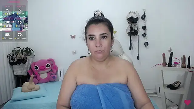 Snapshot of mom_hot__ chatting on 27, 5, 2026 mom hot online show from 27, 5, 2026
