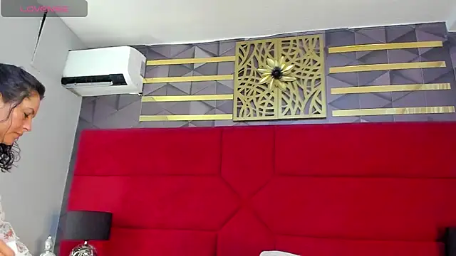 Snapshot of hanny_milf chatting on 15, 1, 2025 hanny milf online show from 15, 1, 2025