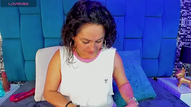 hanny milf online show from 22, 12, 2025