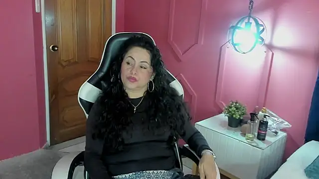 Snapshot of hanny_milf chatting on 31, 5, 2026 hanny milf online show from 31, 5, 2026