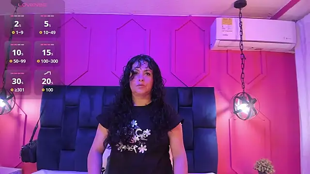 Snapshot of hanny_milf chatting on 7, 6, 2026 hanny milf online show from 7, 6, 2026
