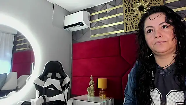 Snapshot of hanny_milf chatting on 30, 6, 2026 hanny milf online show from 30, 6, 2026