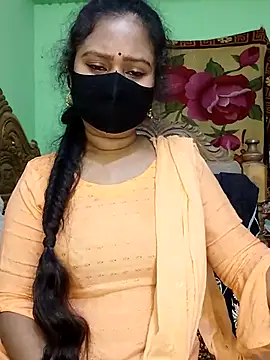 Idhika Paul online show from 24, 2, 2025