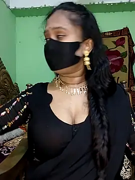 Idhika Paul online show from 6, 3, 2025