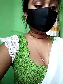 Idhika Paul online show from 6, 4, 2026