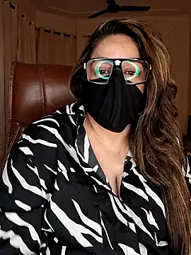 SEXY-Sardarni online show from 8, 3, 2025