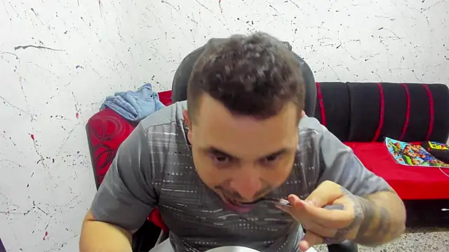  ace ventura online show from 2, 1, 2025