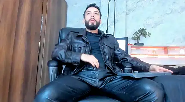 Snapshot of bruno_woods chatting on 2, 3, 2025 bruno woods online show from 2, 3, 2025
