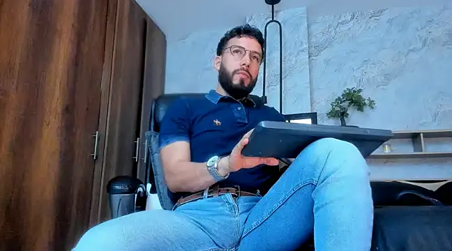 Snapshot of bruno_woods chatting on 4, 3, 2025 bruno woods online show from 4, 3, 2025