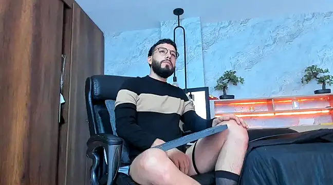 Snapshot of bruno_woods chatting on 5, 3, 2025 bruno woods online show from 5, 3, 2025