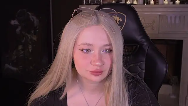 carolina elf online show from 17, 4, 2026