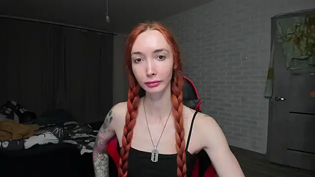 Roxy Silver online show from 10, 10, 2025