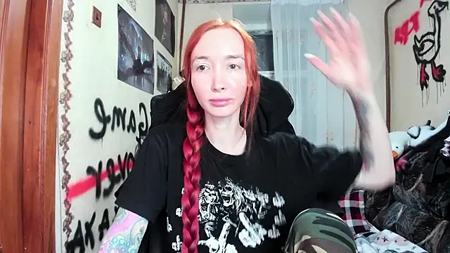 Roxy Silver online show from 4, 2, 2026