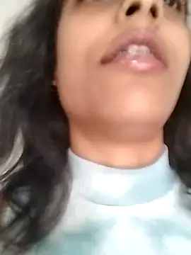 cleopatra-phaedra online show from 8, 1, 2025