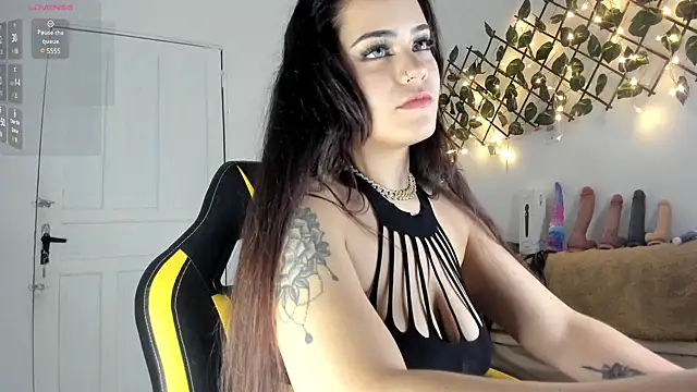 Chica hot dirty online show from 10, 3, 2025