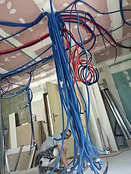 robertilevis online show from 18, 9, 2025