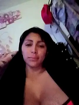 tiffani  love online show from 4, 10, 2025