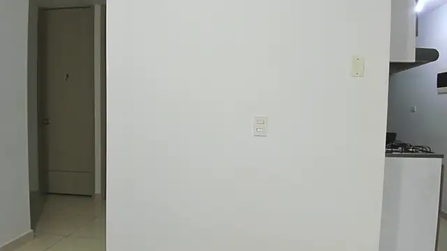 Emi latingirl online show from 18, 10, 2025