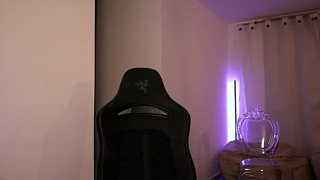 Snapshot of MarianaBranzz chatting on 5, 2, 2026 MarianaBranzz online show from 5, 2, 2026