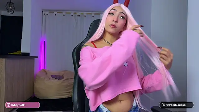 Snapshot of MarianaBranzz chatting on 7, 2, 2026 MarianaBranzz online show from 7, 2, 2026