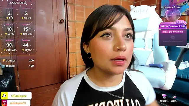Snapshot of sofiaalopez2 chatting on 10, 12, 2024 sofiaalopez2 online show from 10, 12, 2024